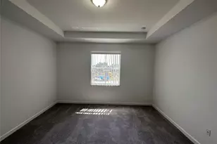 2437 NW 131st Cir, Miami, FL 33167 - Photo 9