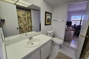 10442 Sunrise Lakes Blvd, Sunrise, FL 33322 - Photo 15