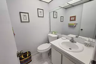 10442 Sunrise Lakes Blvd, Sunrise, FL 33322 - Photo 9