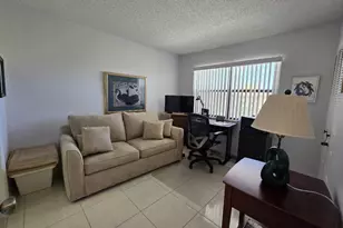 10442 Sunrise Lakes Blvd, Sunrise, FL 33322 - Photo 11