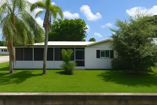 8415 NW 59th Pl, Tamarac, FL 33321 - Photo 13