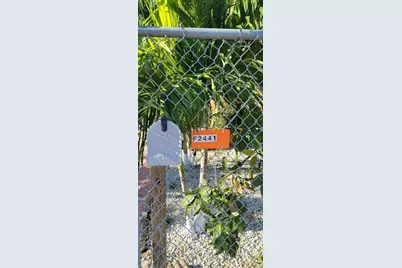 2441 NW 104th Street, Miami, FL 33147 - Photo 15