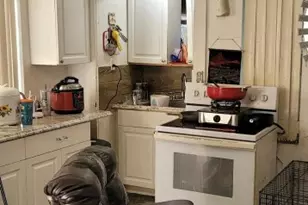 2441 NW 104th St, Miami, FL 33147 - Photo 23