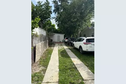 2441 NW 104th Street, Miami, FL 33147 - Photo 11