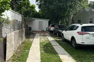 2441 NW 104th St, Miami, FL 33147 - Photo 11