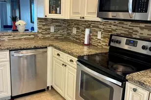 2058 Champions Way, North Lauderdale, FL 33068 - Photo 7