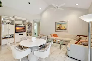 11917 Fountainside Cir, Boynton Beach, FL 33437 - Photo 33
