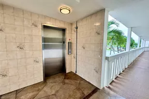 2029 Cambridge B, Deerfield Beach, FL 33442 - Photo 3