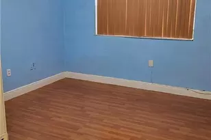 780 NE 199th St Unit #E 101, Miami, FL 33179 - Photo 21