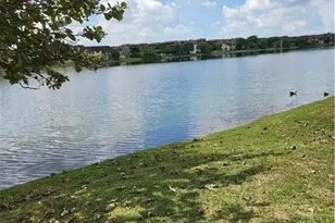 780 NE 199th St Unit #E 101, Miami, FL 33179 - Photo 33