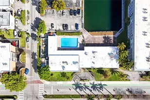 3725 NE 169th St, North Miami Beach, FL 33160 - Photo 23