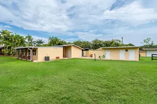 5161 Thoroughbred Ln, Southwest Ranches, FL 33330 - Photo 43