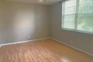 9460 Poinciana Pl, Davie, FL 33324 - Photo 5