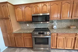 2232 SE Longhorn Ave, Port Saint Lucie, FL 34952 - Photo 15