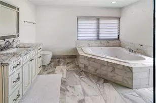 8250 NW 49th Manor, Coral Springs, FL 33067 - Photo 17