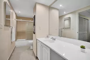 4001 S Ocean Dr, Hollywood, FL 33019 - Photo 27