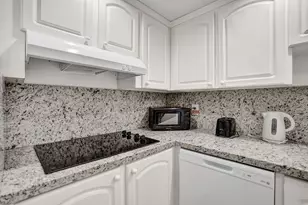 4001 S Ocean Dr, Hollywood, FL 33019 - Photo 11