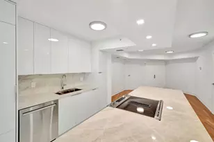 6301 Collins Ave, Miami Beach, FL 33141 - Photo 17