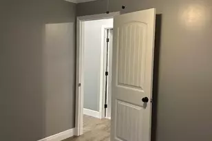 401 SW 73rd Ave, North Lauderdale, FL 33068 - Photo 17