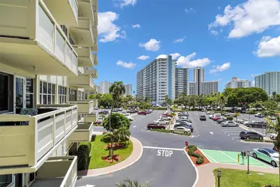 3200 NE 36th Street #319, Fort Lauderdale, FL 33308 - Photo 11