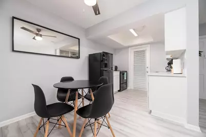 820 NE 21st Drive, Wilton Manors, FL  - Photo 15