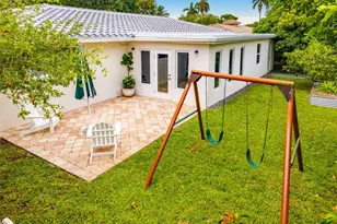 1911 NE 41st St, Oakland Park, FL 33308 - Photo 45