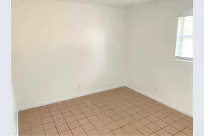 1500 SW 5th Place #E, Fort Lauderdale, FL 33312 - Photo 5