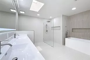 5100 Pineview Cir, Delray Beach, FL 33445 - Photo 45