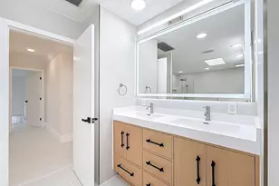 5100 Pineview Cir, Delray Beach, FL 33445 - Photo 43