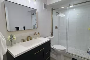 8512 Old Country Manor, Davie, FL 33328 - Photo 9