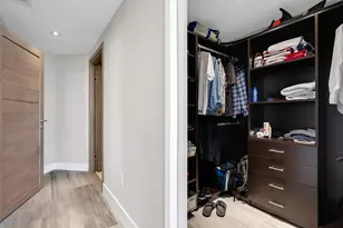 17111 Biscayne Blvd, North Miami Beach, FL 33160 - Photo 15