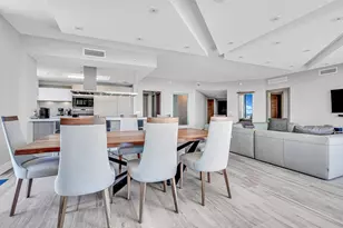 17111 Biscayne Blvd, North Miami Beach, FL 33160 - Photo 11