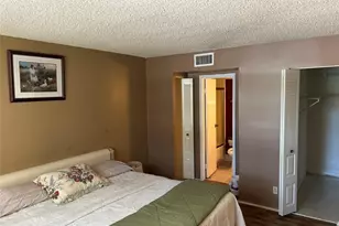 2601 NW 48th Terrace, Lauderdale Lakes, FL 33313 - Photo 9