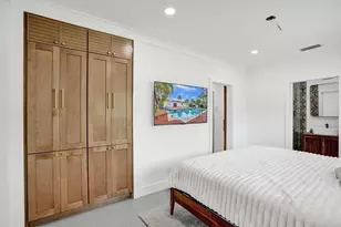 810 SW 26th Ct, Fort Lauderdale, FL 33315 - Photo 17