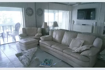 460 Paradise Isle Boulevard #301, Hallandale Beach, FL 33009 - Photo 3