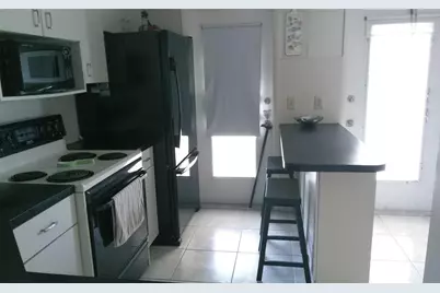 460 Paradise Isle Boulevard #301, Hallandale Beach, FL 33009 - Photo 9