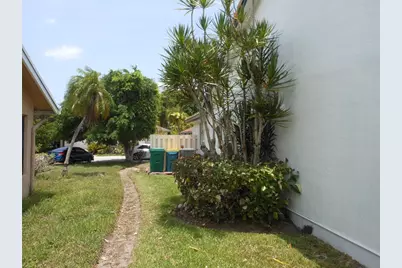 8706 NW 83rd Street, Tamarac, FL 33321 - Photo 23