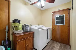 886 S E O'Donnell Ln, Port Saint Lucie, FL 34983 - Photo 39