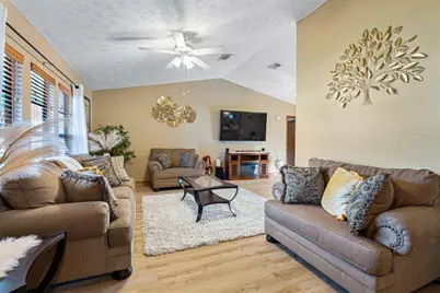 886 SE Odonnell Lane, Port Saint Lucie, FL 34983 - Photo 7