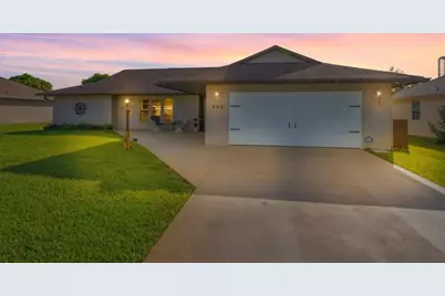 886 SE Odonnell Lane, Port Saint Lucie, FL 34983 - Photo 1