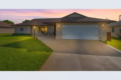 886 S E O'Donnell Lane, Port Saint Lucie, FL 34983 - Photo 1