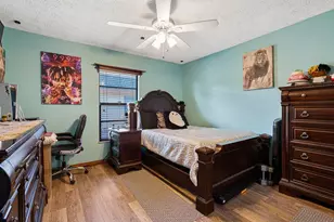 886 S E O'Donnell Ln, Port Saint Lucie, FL 34983 - Photo 27