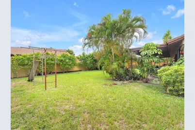 20100 NE 10th Place Way, Miami, FL 33179 - Photo 5