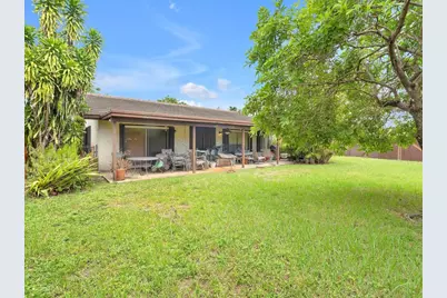 20100 NE 10th Place Way, Miami, FL 33179 - Photo 3