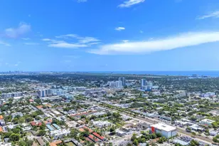 2135 Washington St, Hollywood, FL 33020 - Photo 17