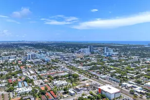 2135 Washington St, Hollywood, FL 33020 - Photo 19