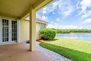 916 Savannah Falls Dr, Weston, FL 33327 - Photo 9