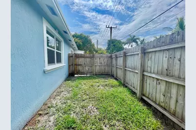 100 NE 12th Street, Fort Lauderdale, FL 33304 - Photo 23