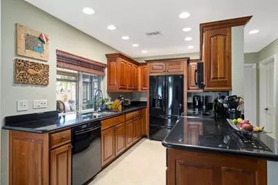 2750 NE 45th Street, Pompano Beach, FL 33064 - Photo 5