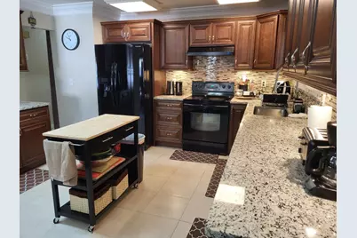 702 SW Belmont Circle, Port Saint Lucie, FL 34953 - Photo 3